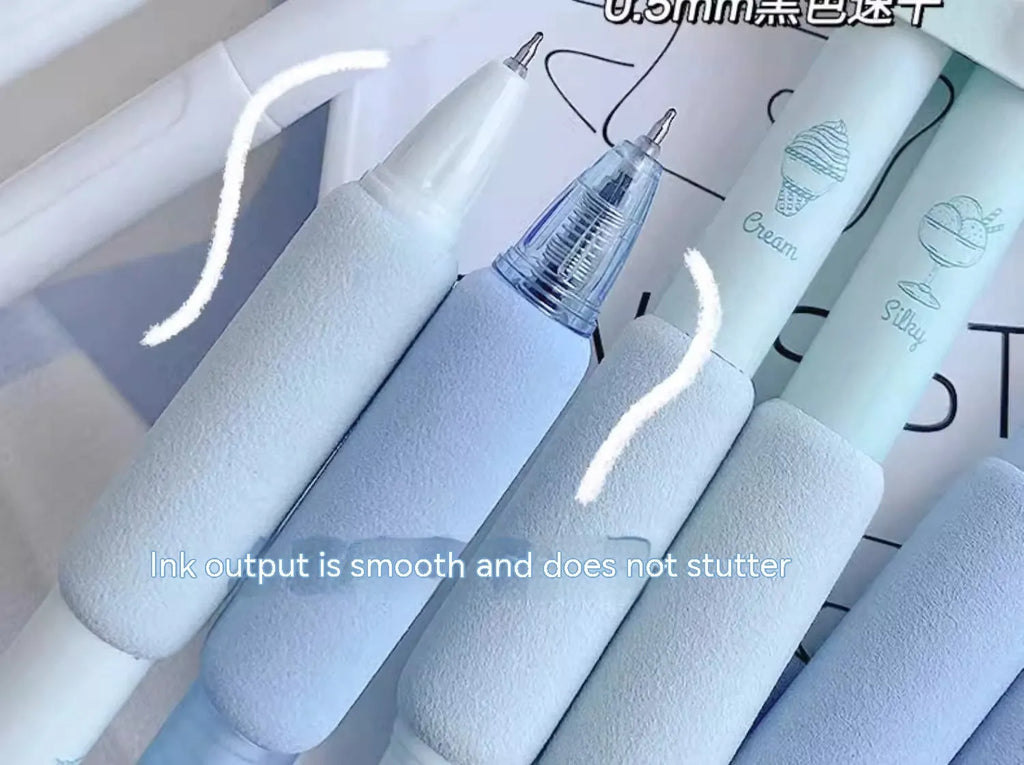 Four double-headed fluorescent pens with 0.5mm writing tips for student calligraphy practice
