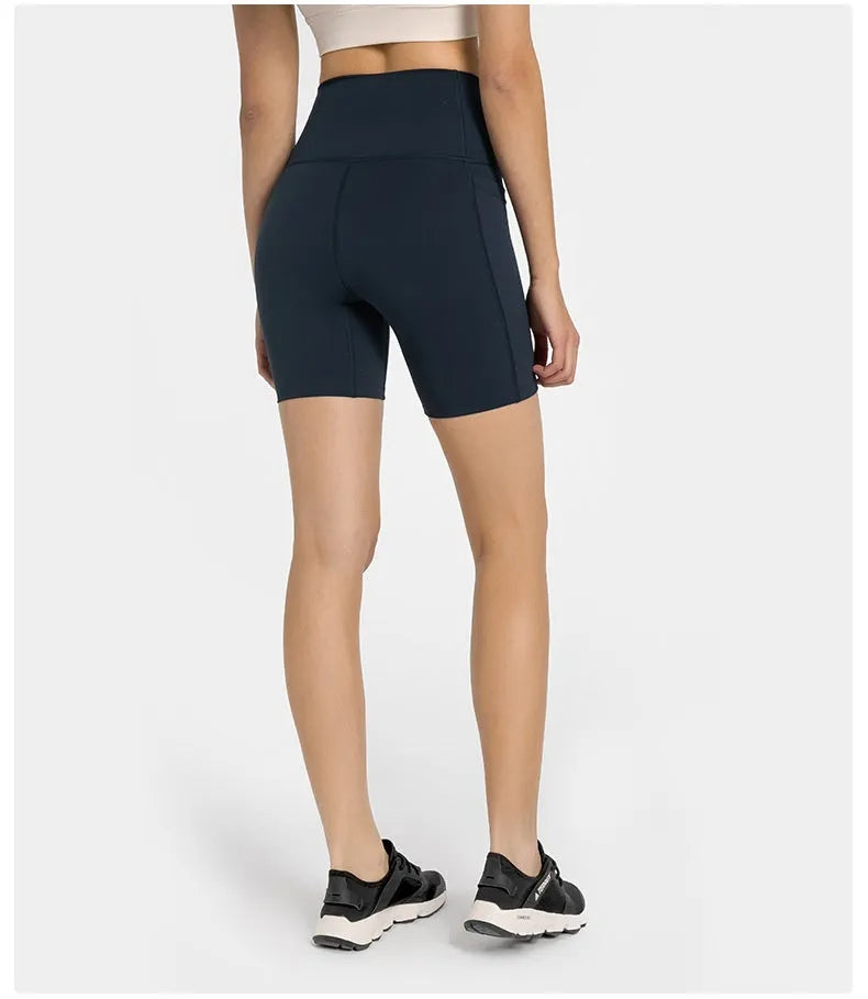 Women's solid colour super stretch sports shorts in waist-length fit for running