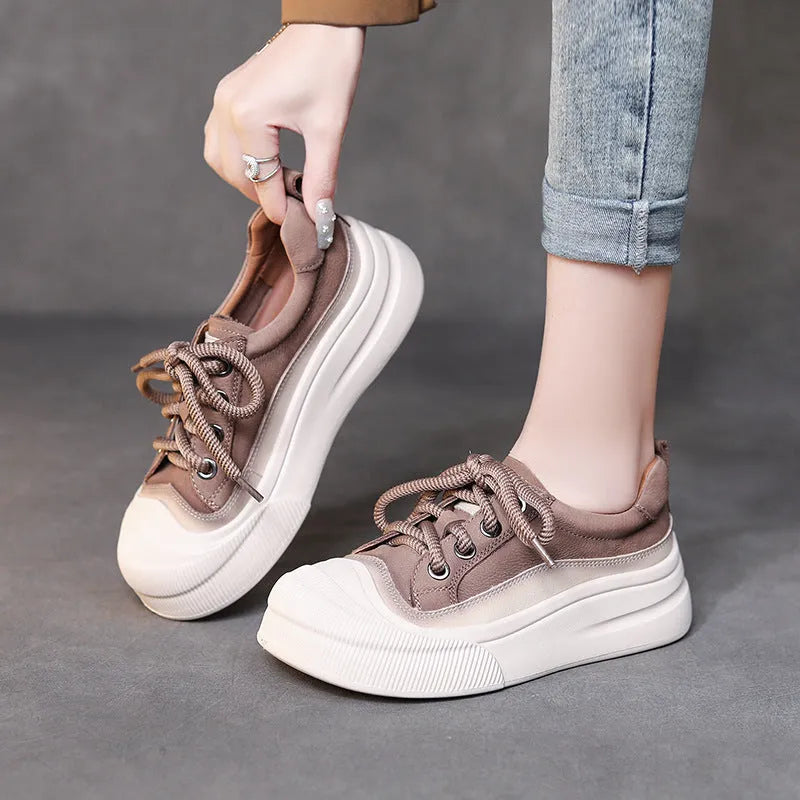 Women's full grain cow leather lace-up casual shoes in yellow and cameo brown with round toe design