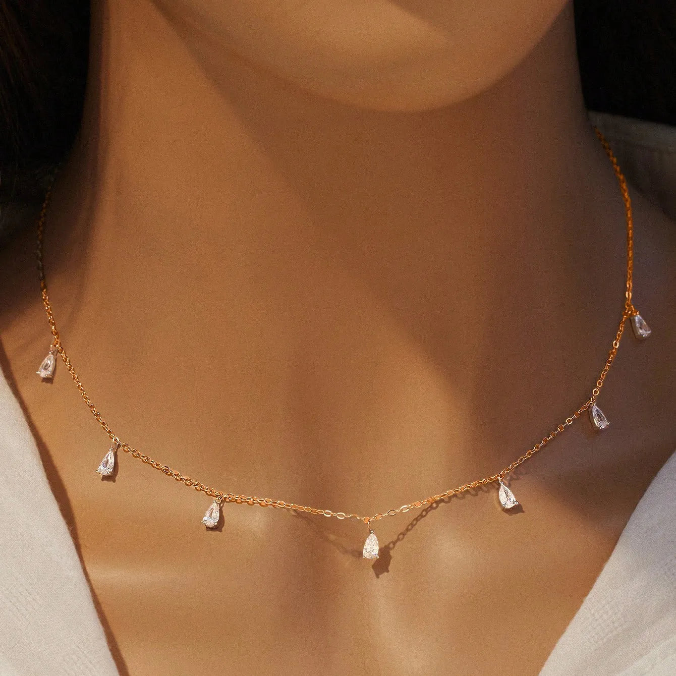 Drop-shaped artificial zircon pendant necklace on 925 silver chain in rose gold electroplated finish