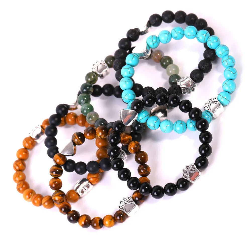 Indian Agate stone Dog's Paw bracelet with geometric Tigereye design and heart shape on round beads.