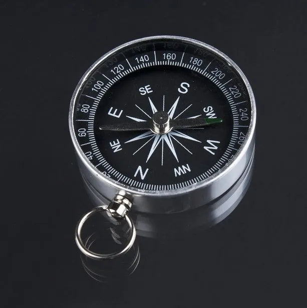 Silver metal compass with aluminium shell, 45 mm diameter, clear dial for magnetic navigation