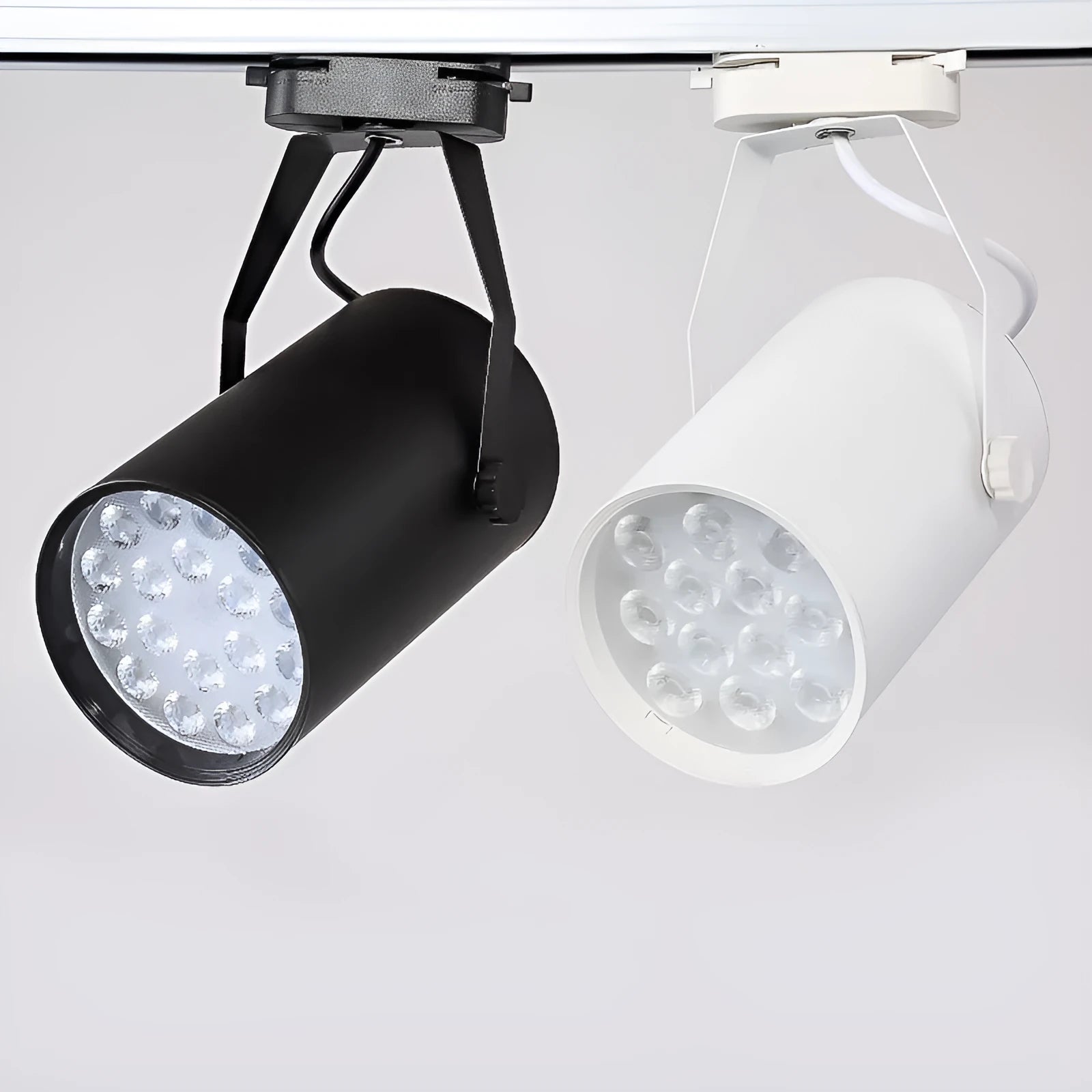 LED track spotlight in black and white aluminium shell options for store display lighting