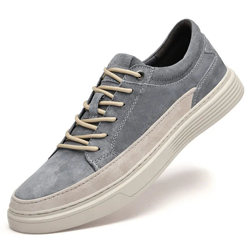 Men's grey pigskin leather skate shoes with rubber sole and lace-up closure