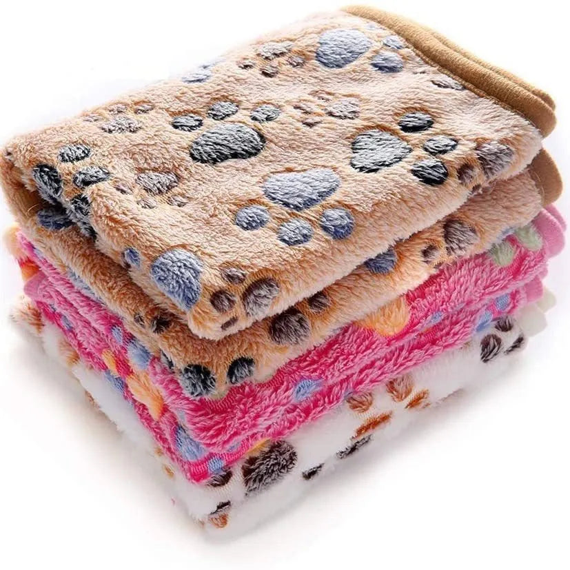 Coral fleece pet blanket with dog's paw pattern in multiple colours and sizes for dogs