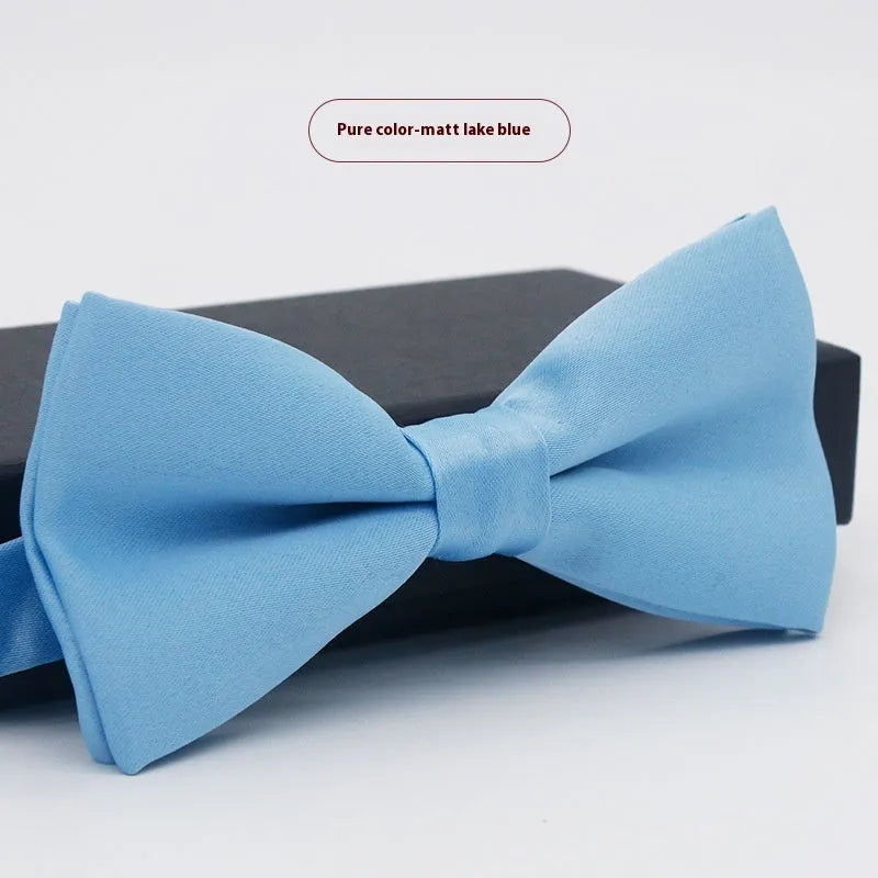 Flat head style bow tie in small plaid pattern measuring 12x6cm for formal wedding and business wear