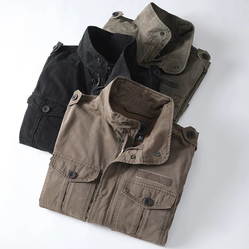 Men's loose-fit cotton twill jacket in retro style with zip front in light brown colour