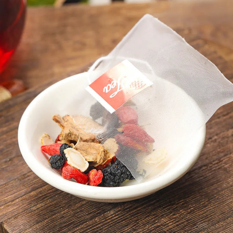 Box of Ginseng Black Wolfberry Tea containing 40 individual 5g sachets, total weight 200g