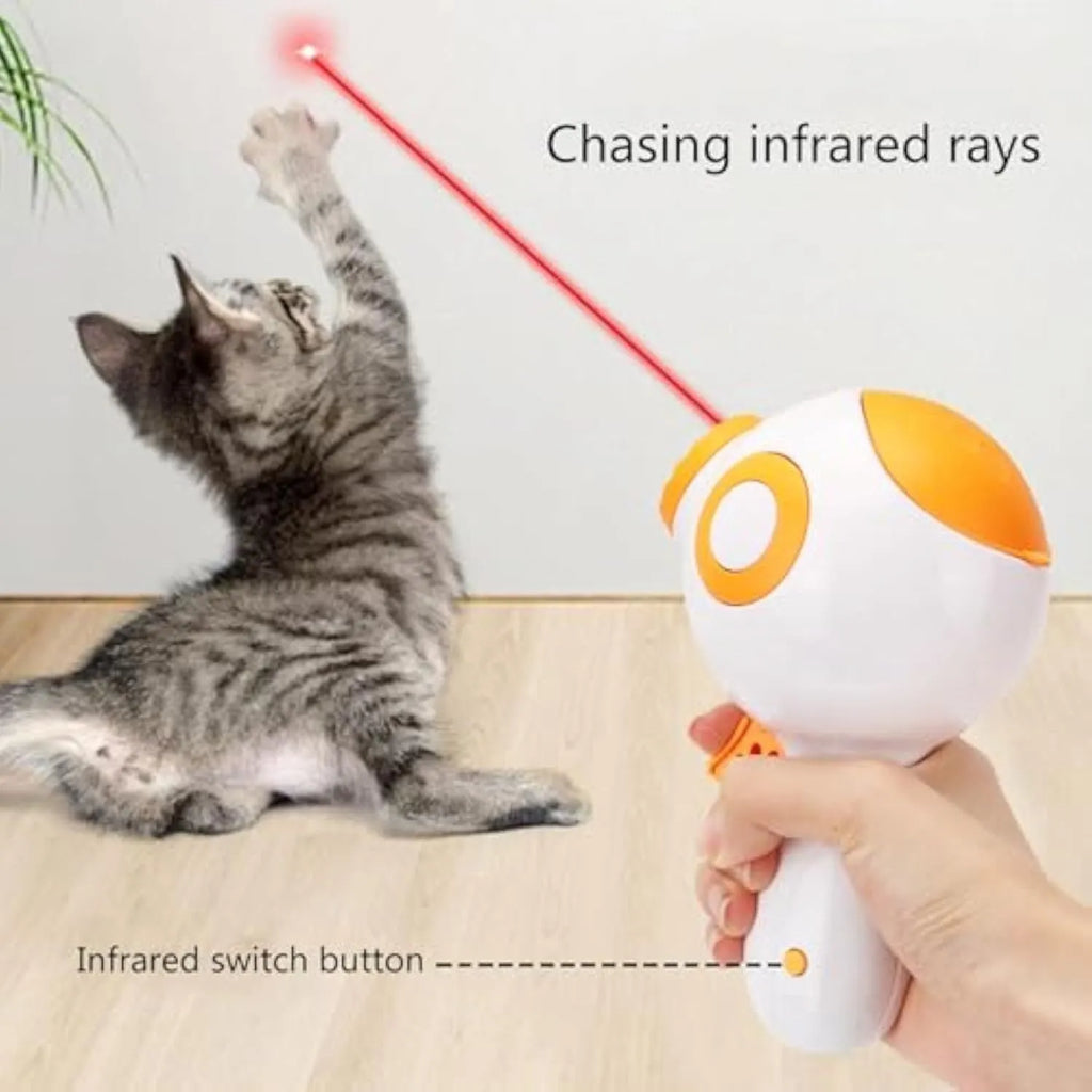 Green dog treat launcher toy measuring 15.5 × 9 × 8.5 cm for interactive play and remote feeding