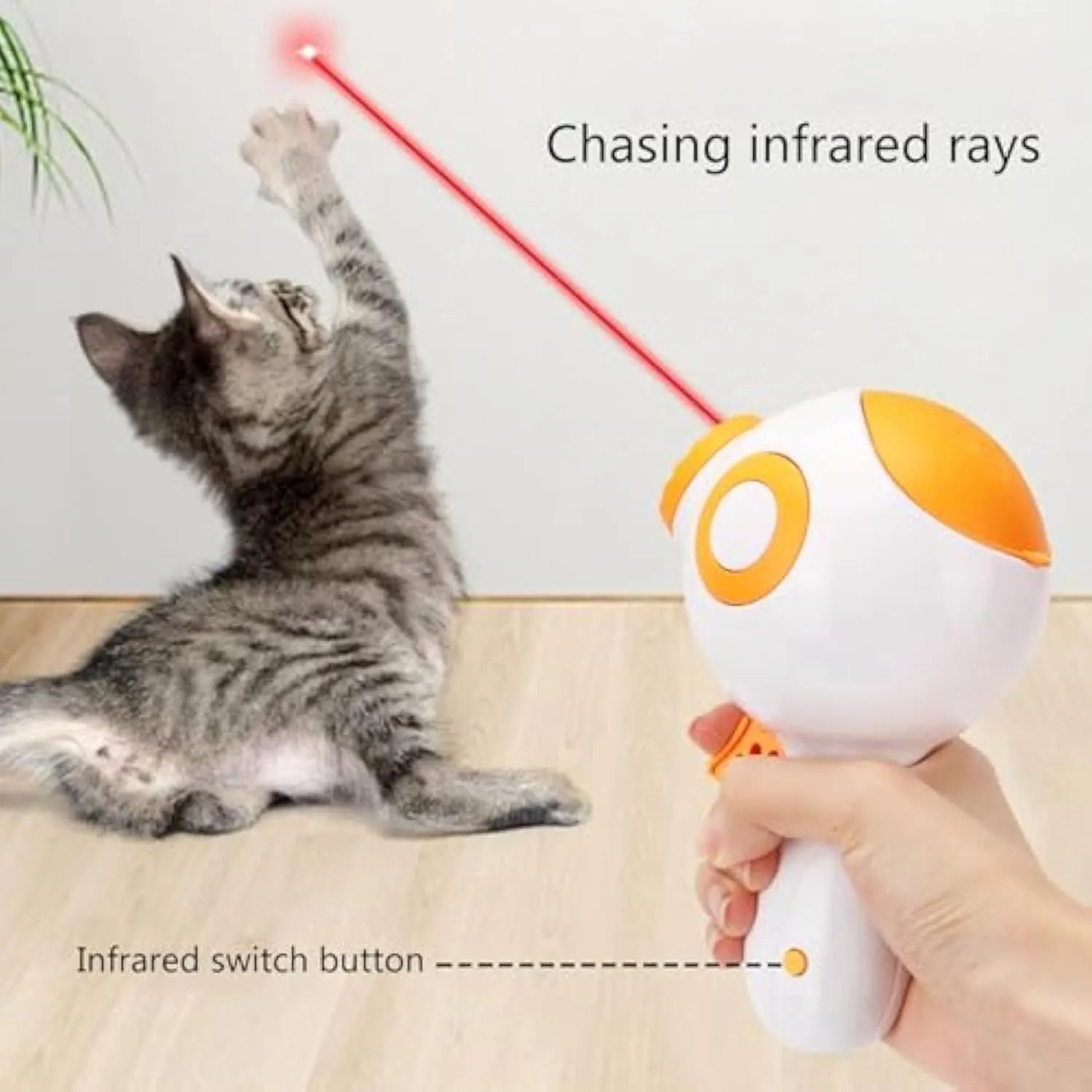 Green dog treat launcher toy measuring 15.5 × 9 × 8.5 cm for interactive play and remote feeding