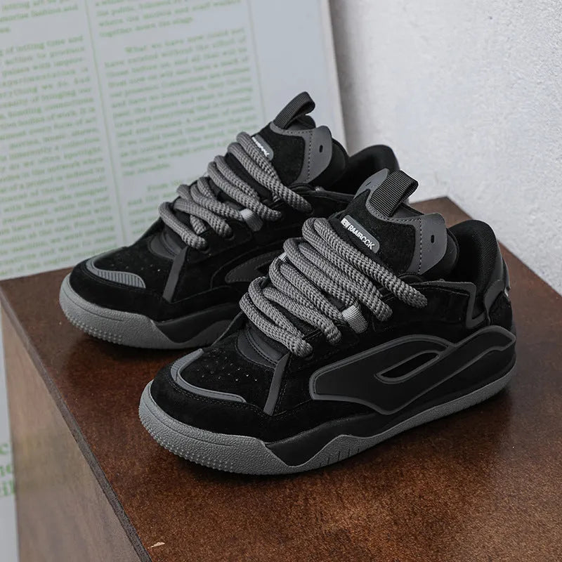 Niche couple heightened sneakers in black with low heel and front lace-up design