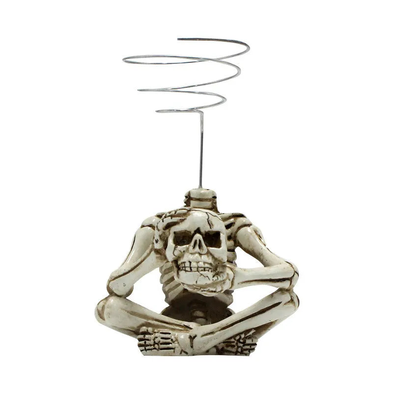 Gothic style resin air plant bracket with detailed skull, iron component, and overall dimensions 7cm x 8cm x 12.5cm