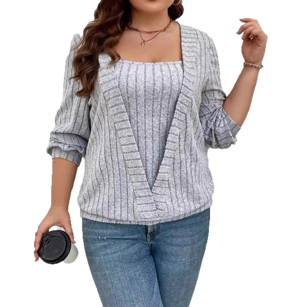 Women's solid colour rib fabric false two-piece suit with V-neck and long sleeves in a loose fit.