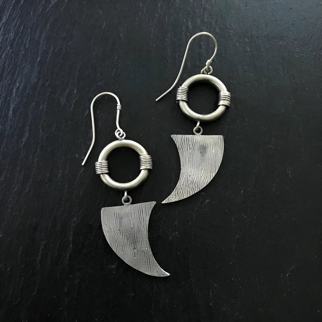 Women's retro creative earrings antique silver alloy snake design fashion OL style one pair