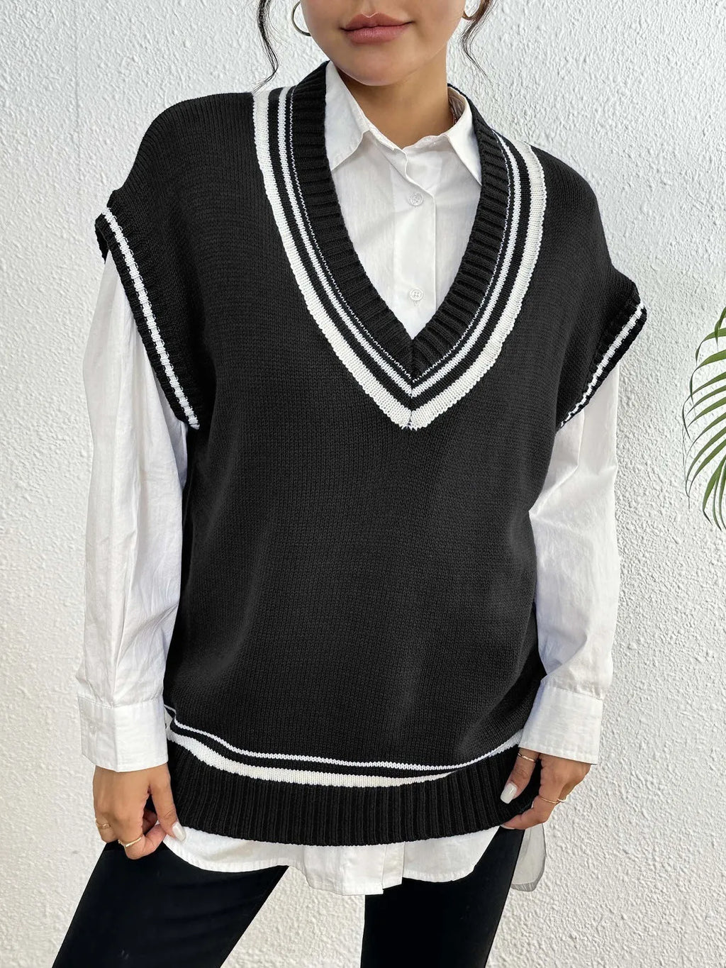 Women's loose fit wool blend vest sweater in blue colour free size pullover
