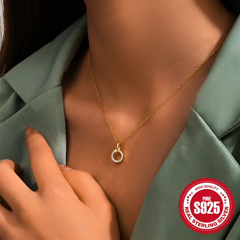 S925 sterling silver adjustable clavicle chain necklace with interlocking zircon detail in gold colour