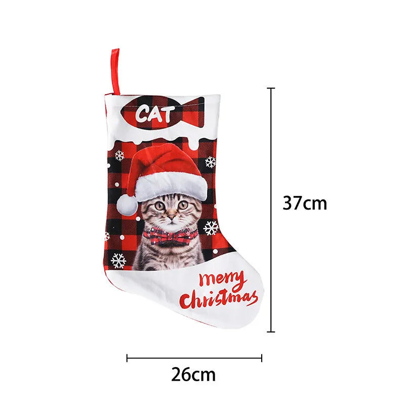 Green and black plaid cat printed cloth Christmas decoration measuring 26x36cm.