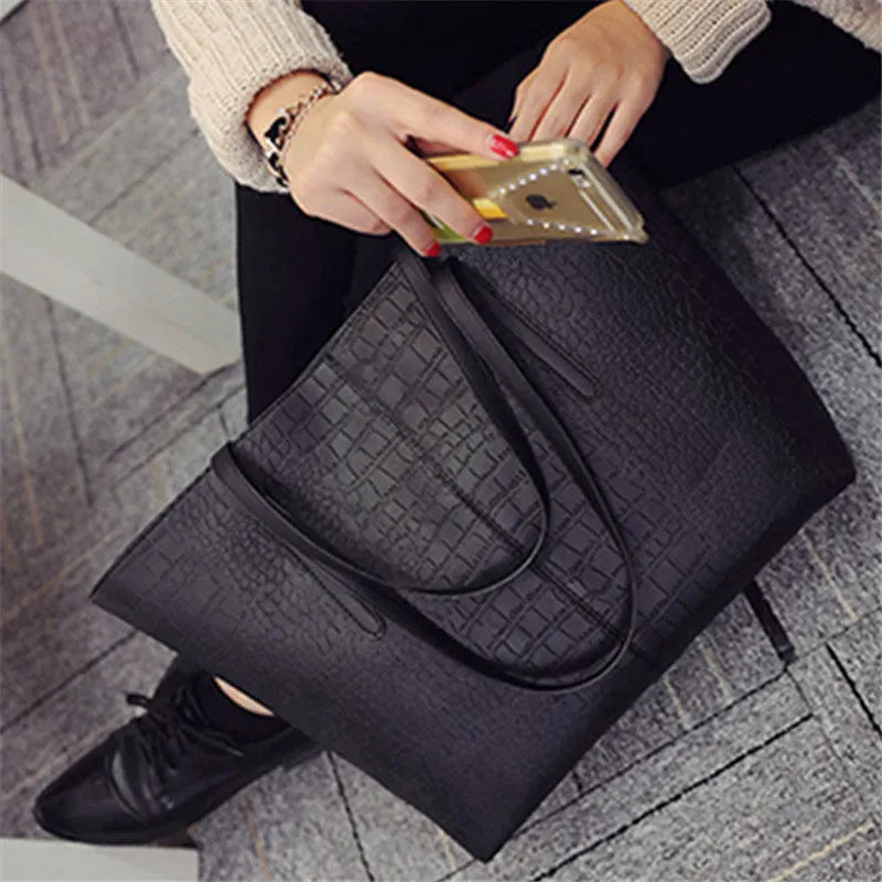 Women's simple fashion handbag shoulder bag in black and grey colours