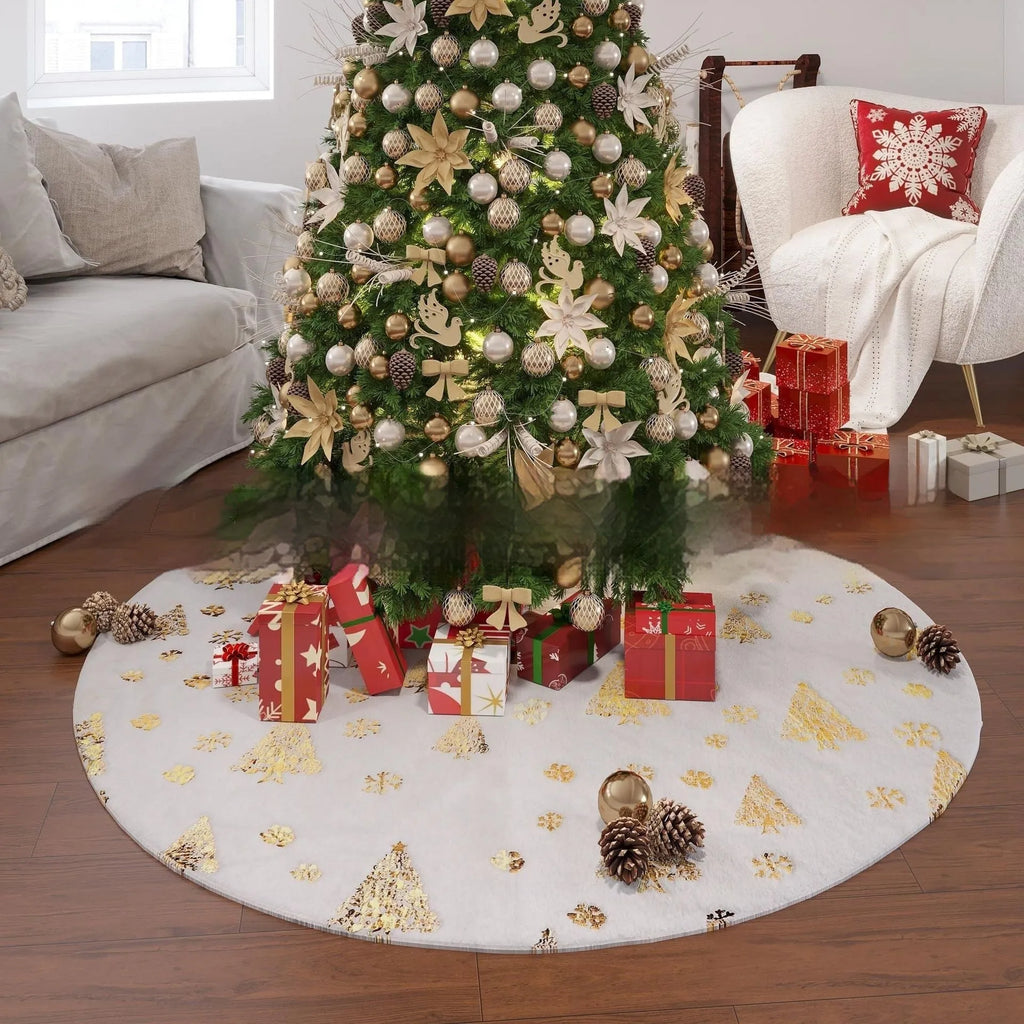 Plush Christmas tree decorative rug in multiple sizes with hand-tufted festive designs