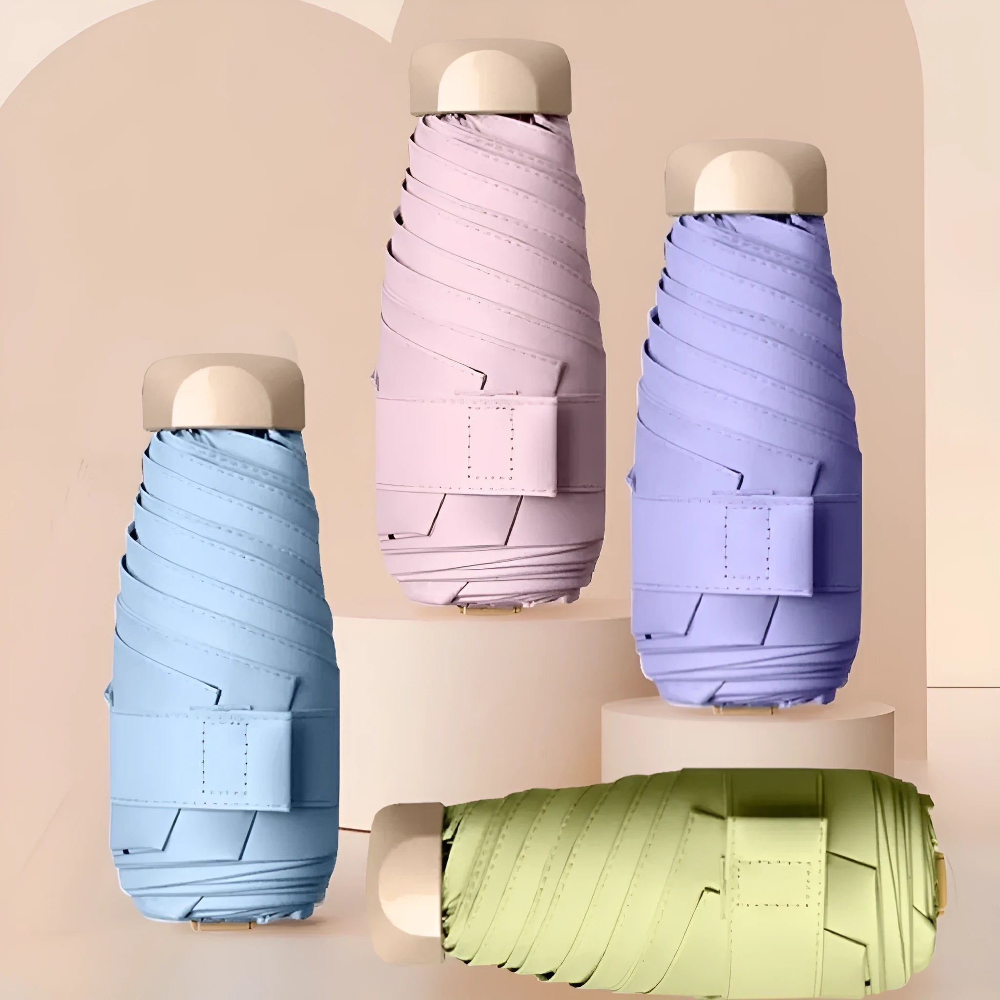Five-fold manual umbrella in gradient colour with vinyl-laminated fabric and alloy bones