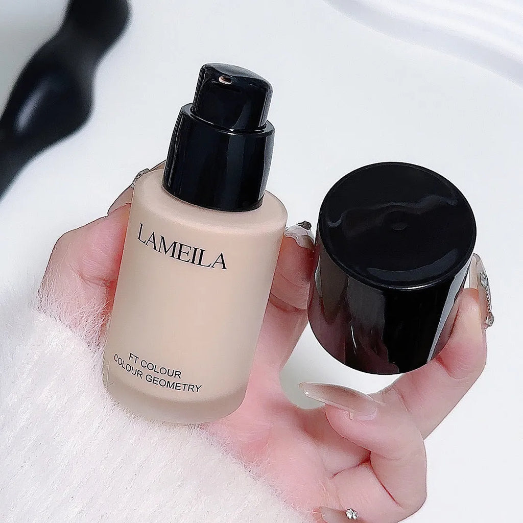 Moisturising concealer nude makeup liquid foundation concealer in standard cream format with four colour options