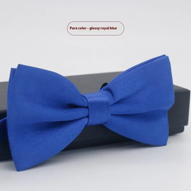 Flat head style bow tie in small plaid pattern measuring 12x6cm for formal wedding and business wear