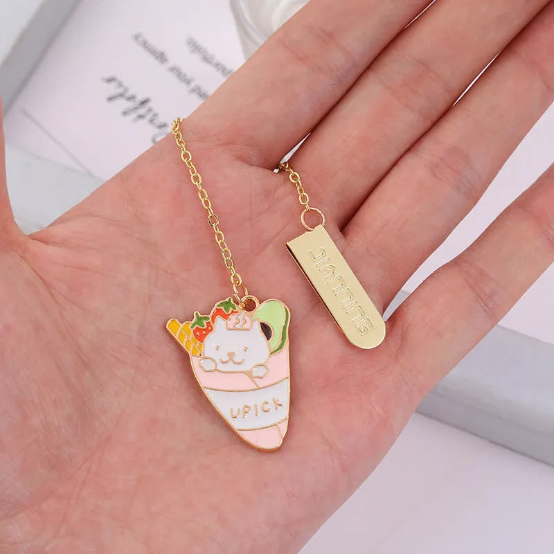 Creative metal pet cat bookmark with cartoon design measuring 3.8cm by 18.3cm