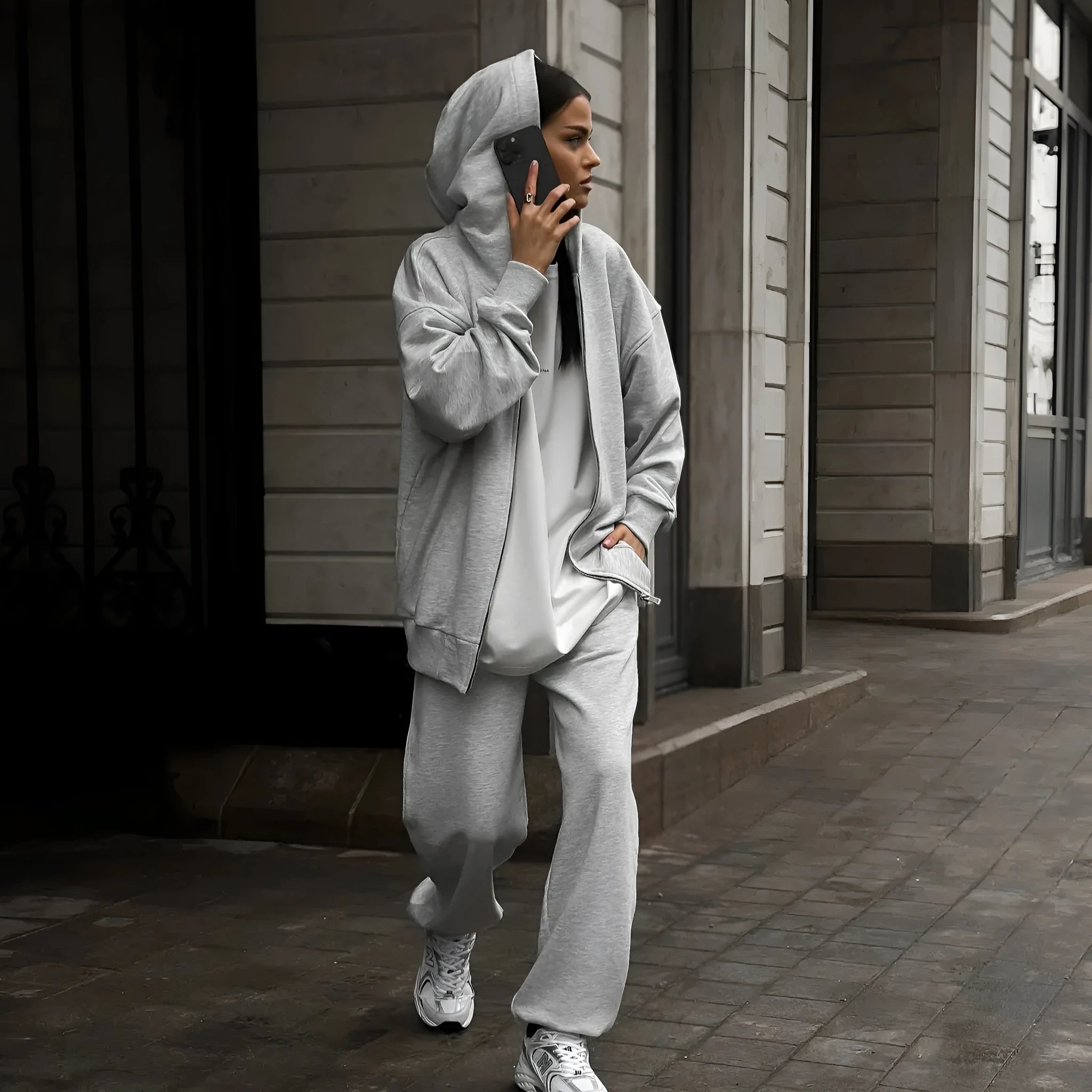 Red loose street style long-sleeved coat and trousers two-piece set on a hanger