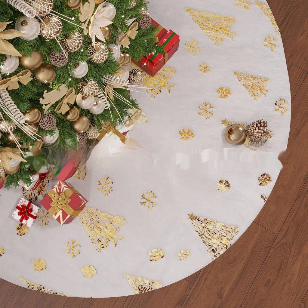 Plush Christmas tree decorative rug in multiple sizes with hand-tufted festive designs