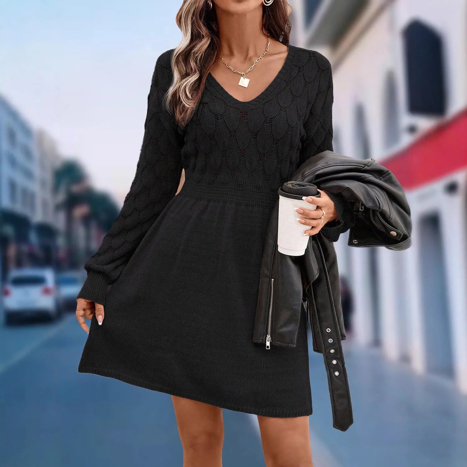 Women's artistic retro V-neck long sleeve beach dress with high waist and 3D patterns.