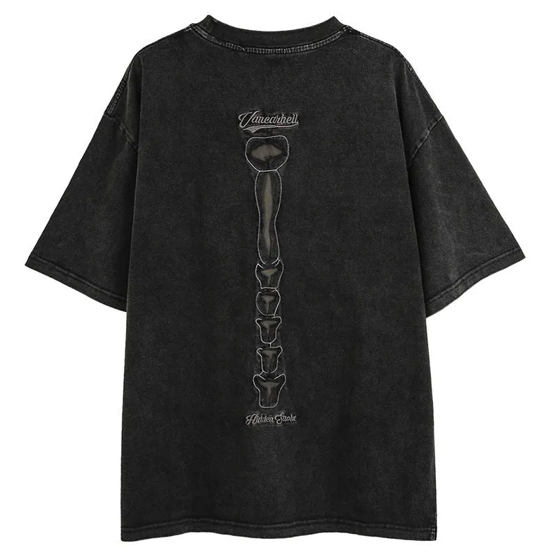 Skull graphic cotton t-shirt with letter print in loose drop-shoulder style