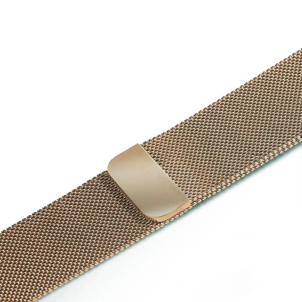 Stainless steel Apple Watch replacement strap in silver, showing metal links and clasp for 38mm-44mm models.