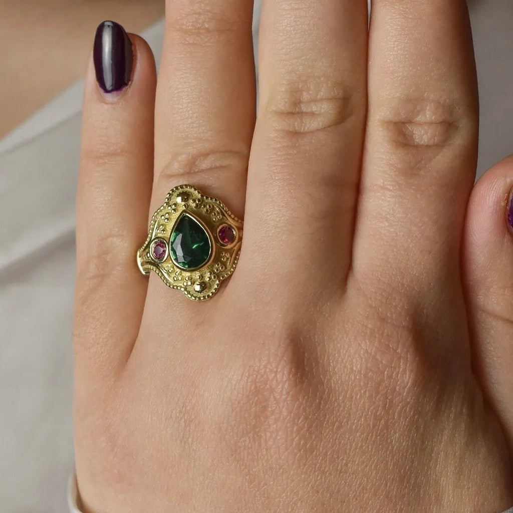 Women's geometric gold-plated ring in golden lvzuan colour showing angular design details
