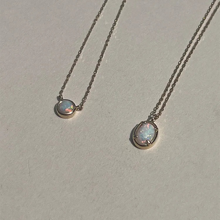 S925 sterling silver jelly opal pendant necklace with geometric oval shape in gold or white gold colour