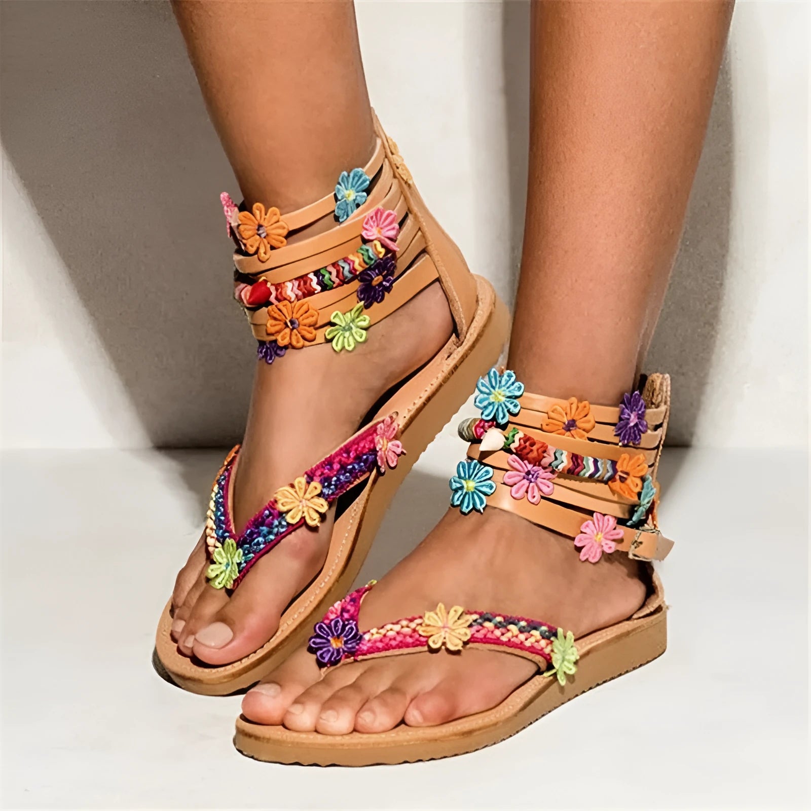 Ethnic style beaded petal sandals with round toe and floral decoration in various sizes