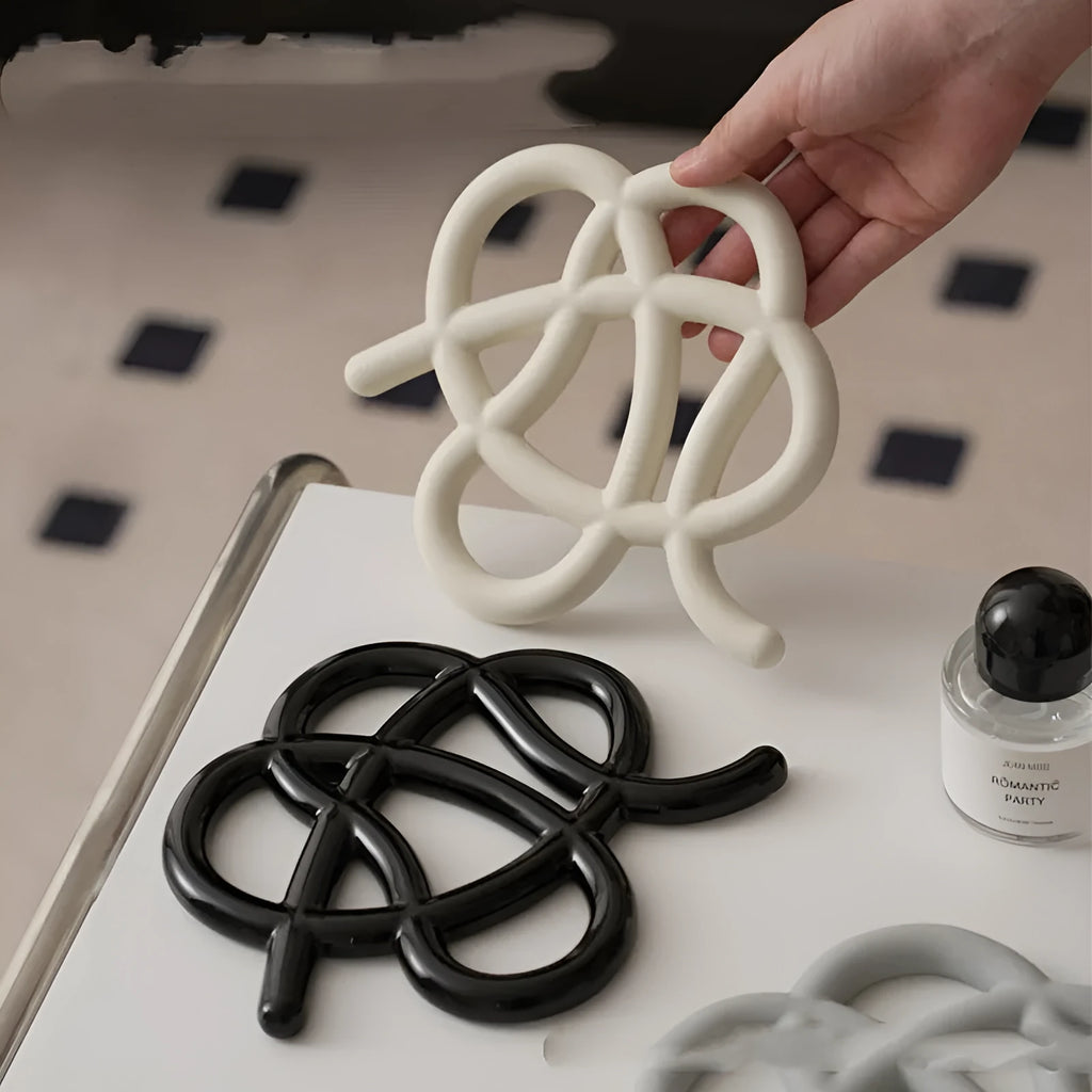 Ceramic heat proof mat with irregular shape for dining table protection