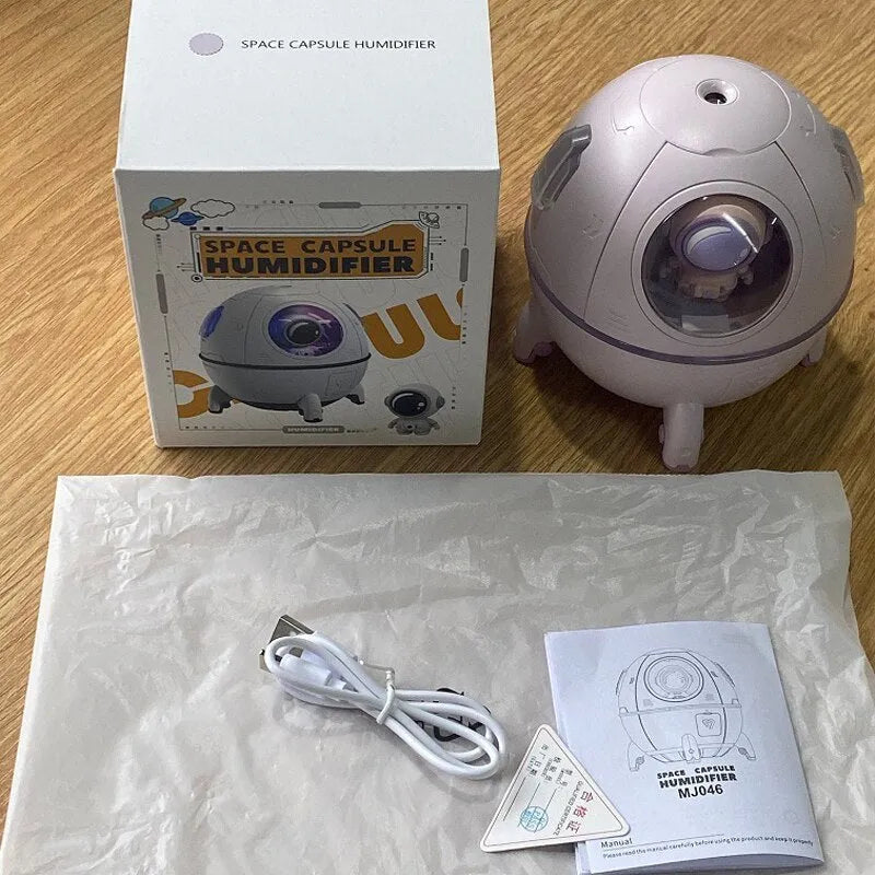 Astronaut space capsule USB desktop humidifier with colourful LED lights and 220ML water tank