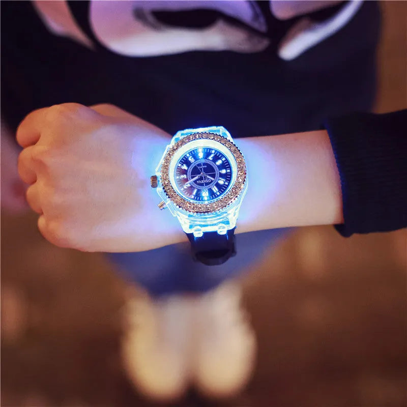 Geneva women's luminous quartz watch with 43mm alloy case and silicone strap in various colours