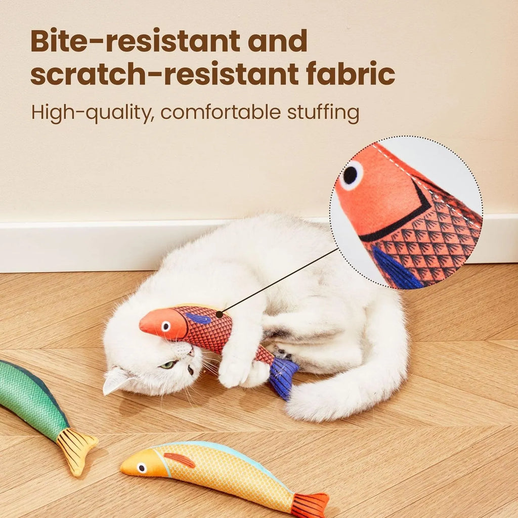Green organic catnip saury fish kicker toy with crinkle sound for indoor cats