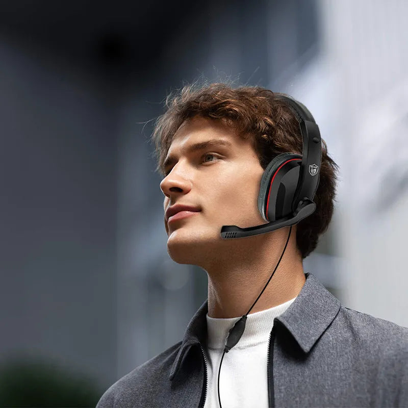 Black wired gaming headset with 40mm speakers and 1.2 metre cable