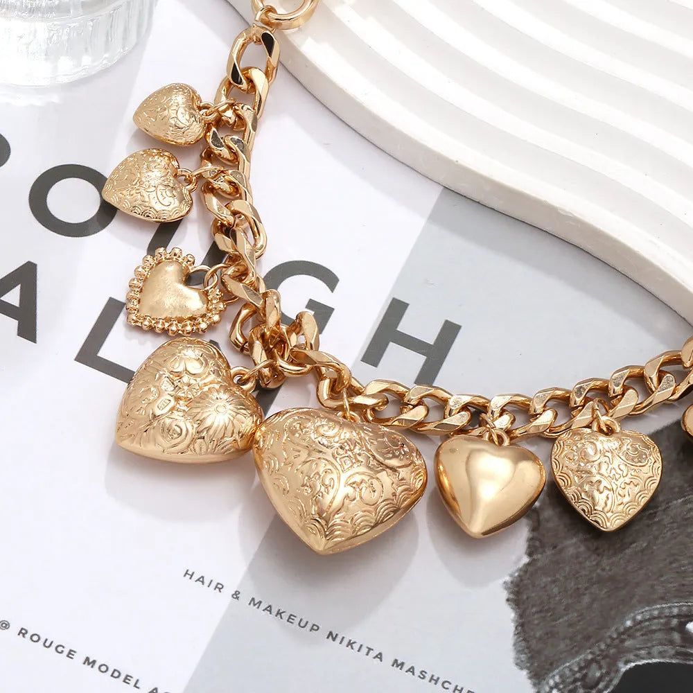 Women's carved heart pendant necklace with adjustable 41-50cm chain in gold or white K