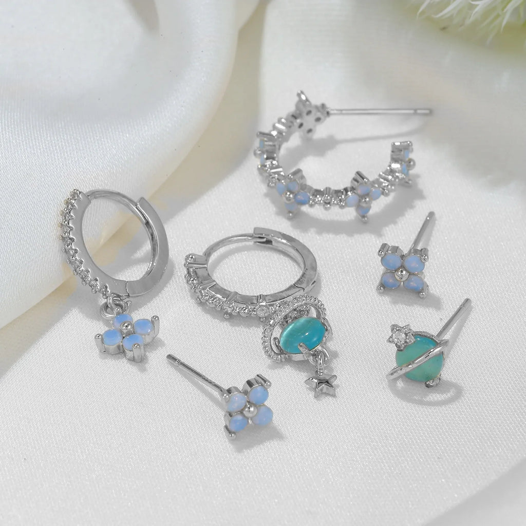 Gold and silver flower stud earrings with a central zircon mosaic, Japanese Korean sweet girl style.