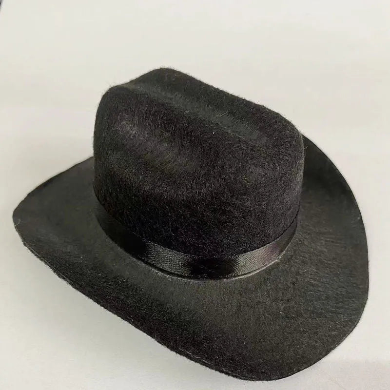 British cowboy hat for cats and small dogs in non-woven fabric with decorative ribbon or velvet belt