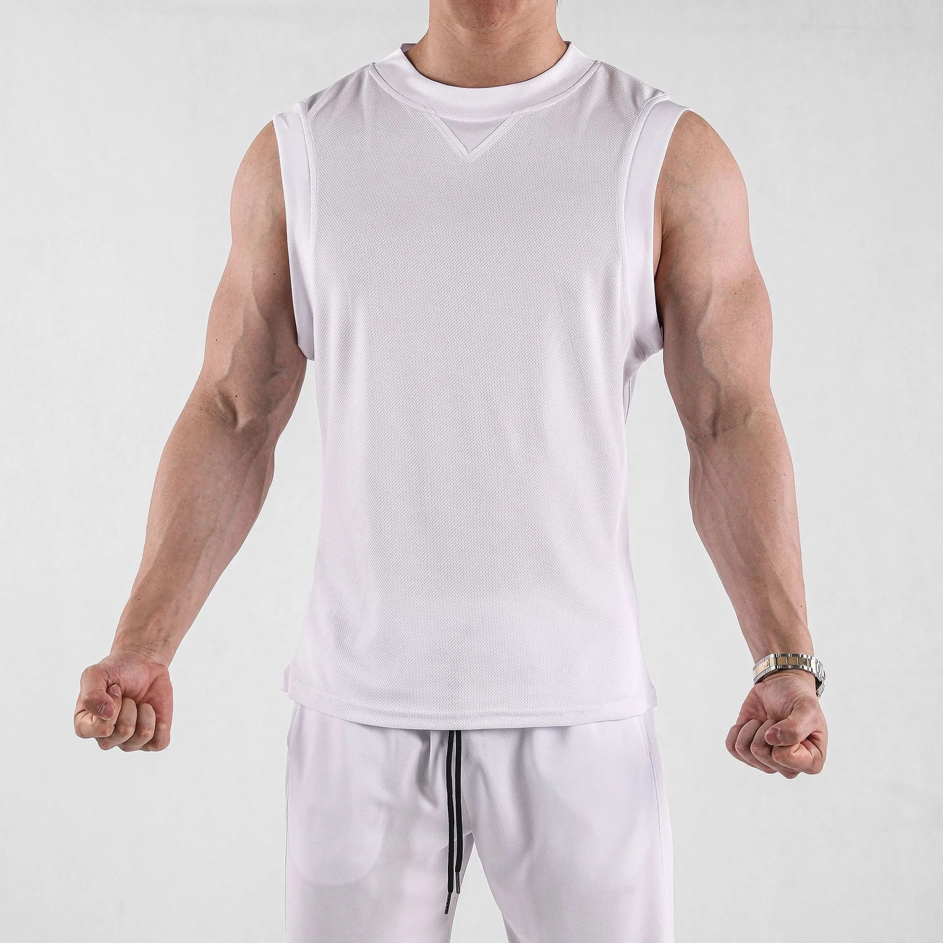 Men's black quick-dry fitness vest with loose sports fit for summer workouts