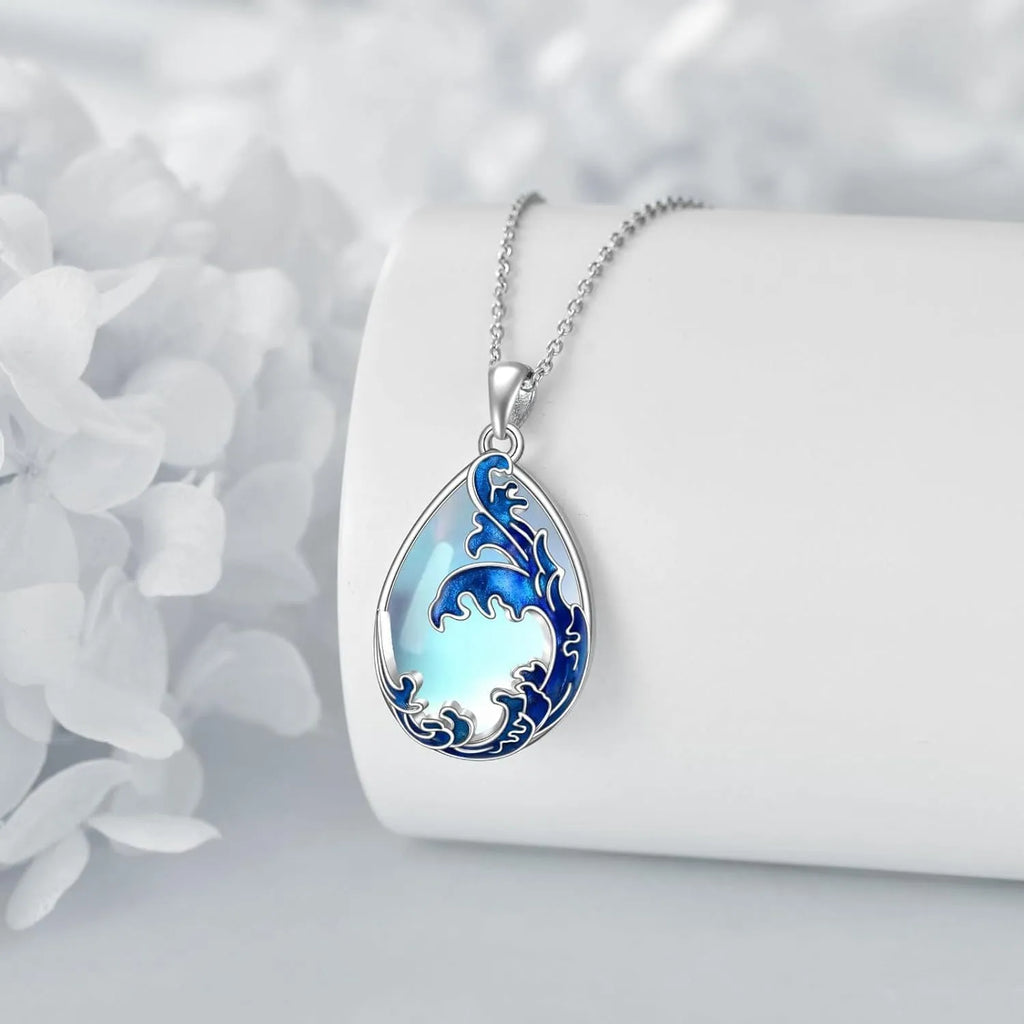 Moonstone blue heart pendant necklace for women with alloy chain