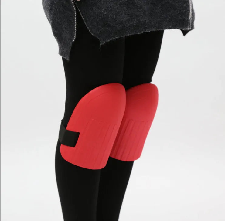 EVA foam knee pads for gardening in army green colour showing 19x15 cm dimensions