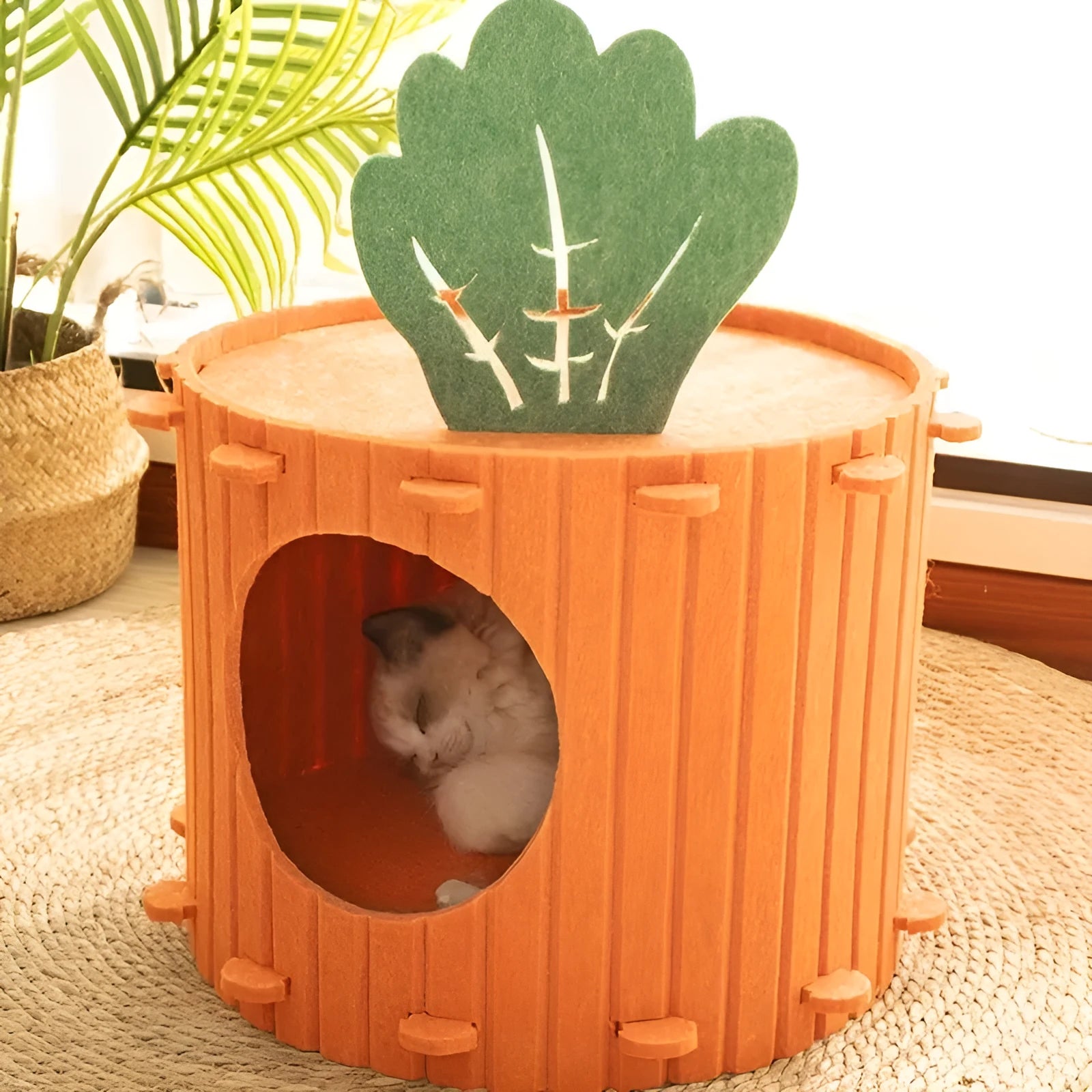 Carrot-shaped grey felt cat tunnel bed with one entrance hole, shown in medium and large sizes.