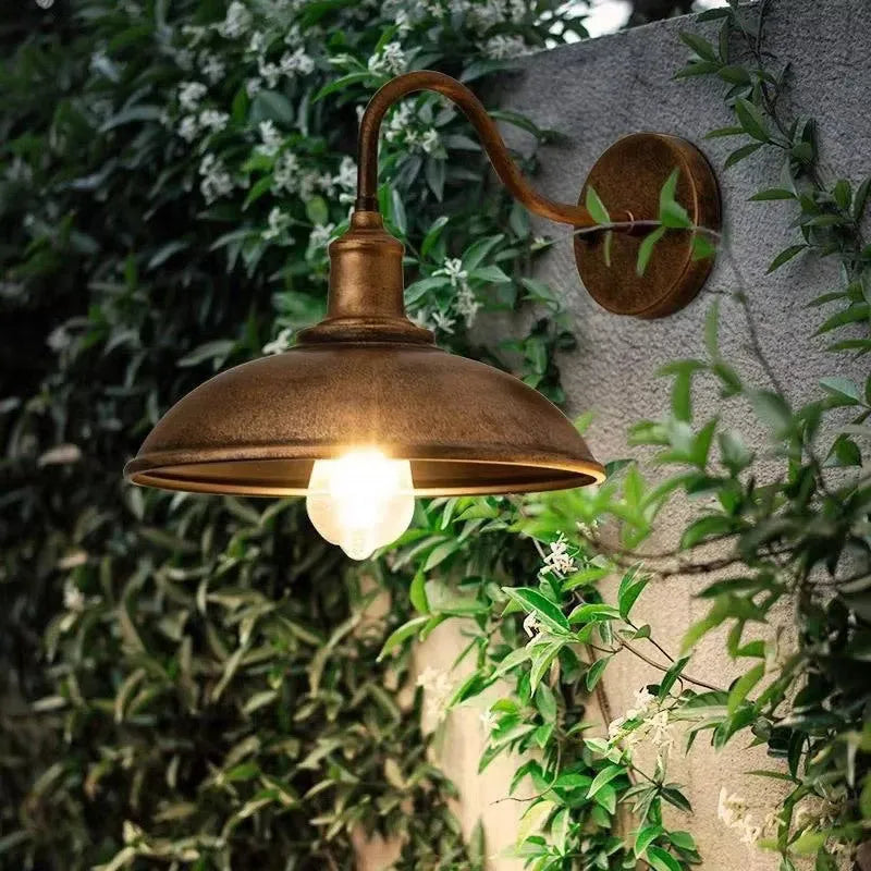 Retro-style villa courtyard wall lamp in copper finish with bevel mounting
