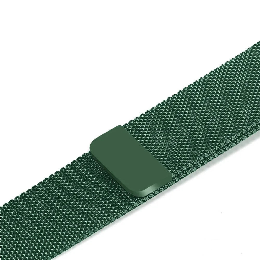 Stainless steel Apple Watch replacement strap in silver, showing metal links and clasp for 38mm-44mm models.