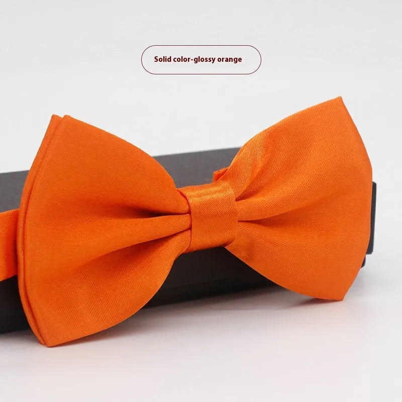 Flat head style bow tie in small plaid pattern measuring 12x6cm for formal wedding and business wear